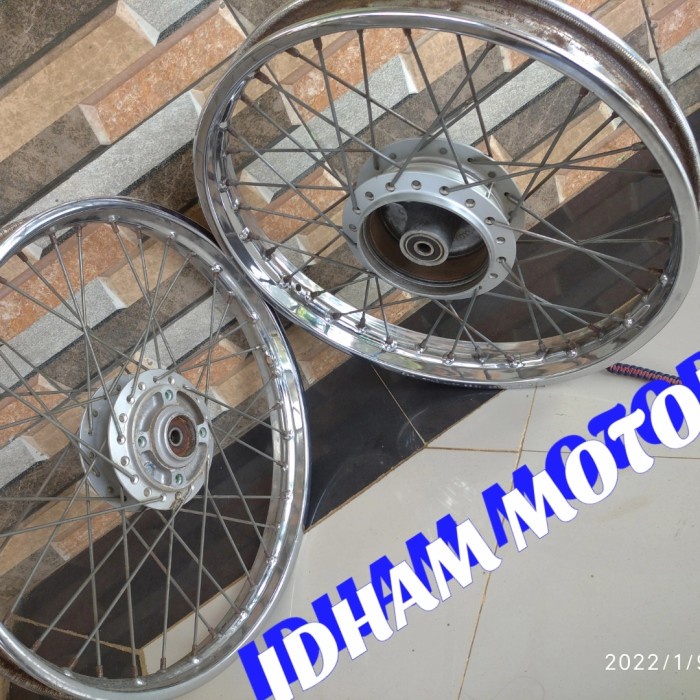 MURAH- VELG ARI JARI DEPAN BELAKANG MOTOR HONDA REVO LANCIP original ASLI