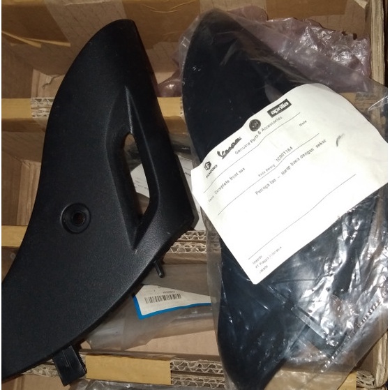 COVE SHOCK DEPAN / TUTUP SKOK PIAGGIO VESPA