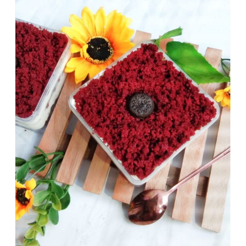 

Red Velvet Dessert Box 350gr