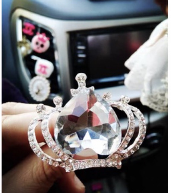 parfume mobil ac mahkota pewangi mobil pewangi mobil penjepit pafrum mobil jepitan jepitan ac hiasan mobil pafrume mobil pengharum mobil jepit