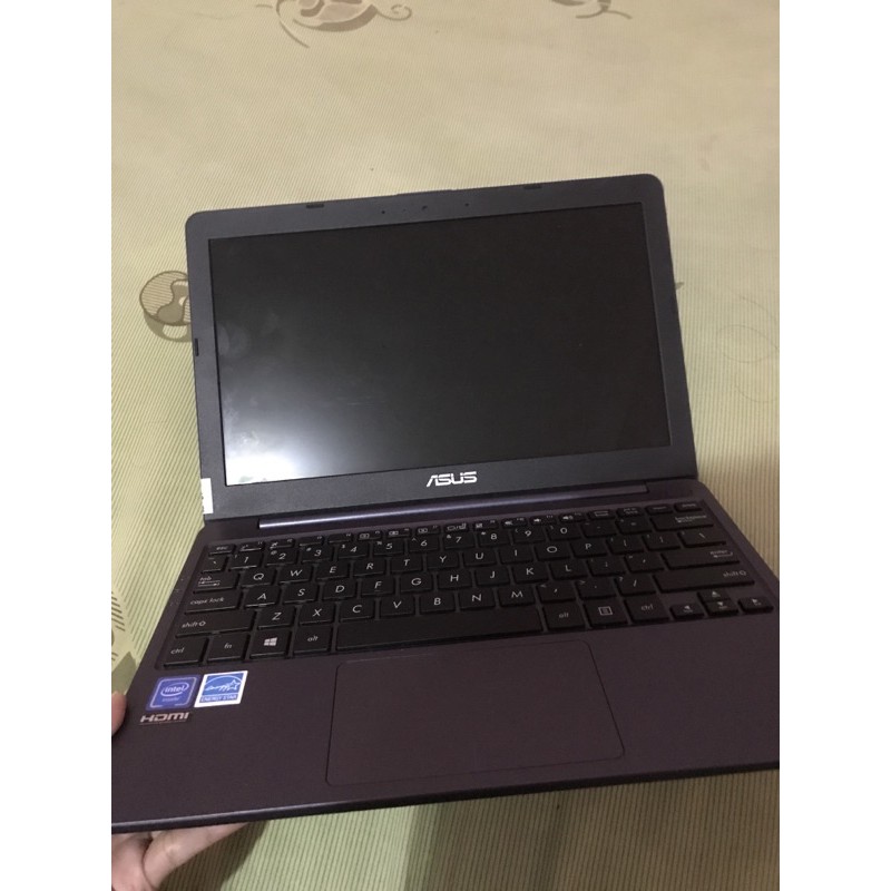 ASUS VivoBook E203MAH