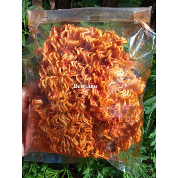 

seblak mie Krenyes pedas daun jeruk