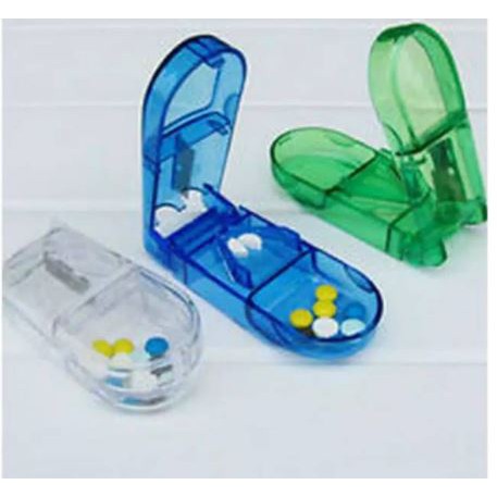 Kotak Tempat Obat dan Pemotong Pil Cutter