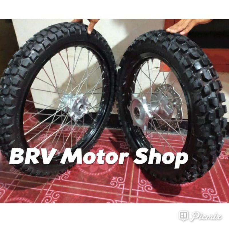 Velg 18-21 Honda Crf 150.  Velg TK Japan Asli Tromol original Honda - Ban set original semua