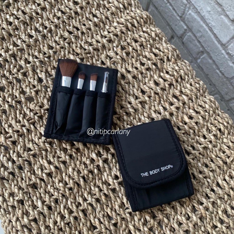 THE BODY SHOP MINI BRUSH KIT