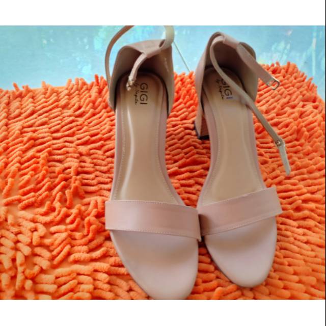 Sepatu wanita highheels branded by nagita slavina gigi
