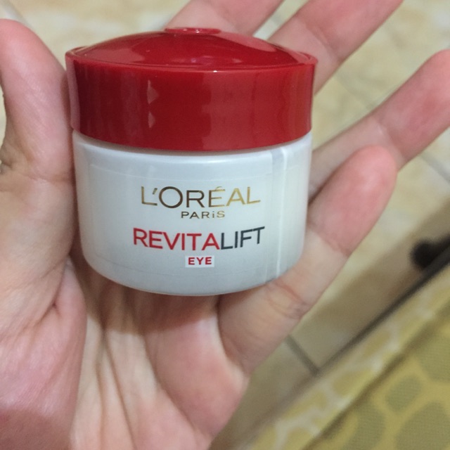 Eye Cream Revitalift by Loreal Paris