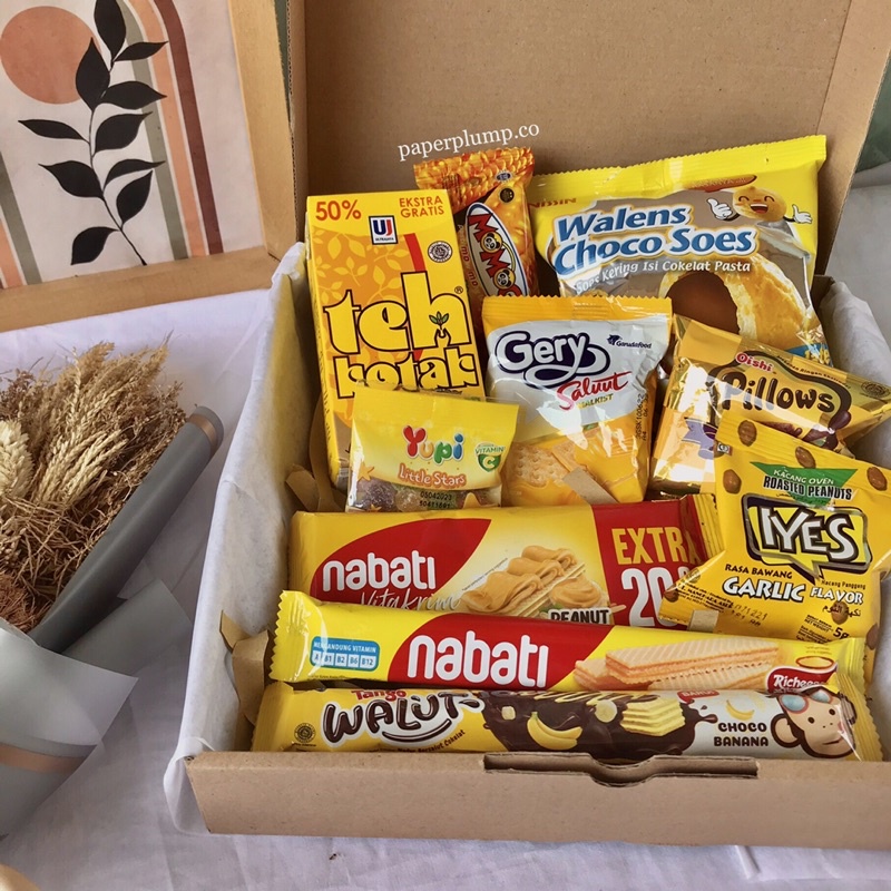 

XL Hampers Box Design Vintage Aesthetic (include greeting card + Packing)