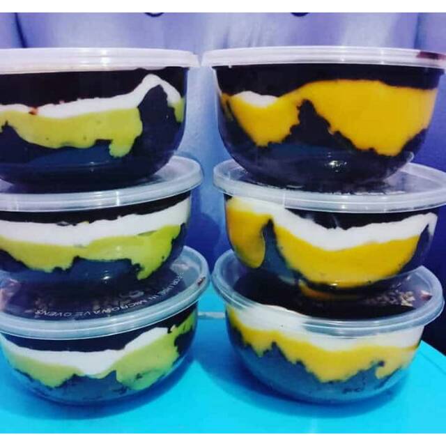 

Brownies alpukat & Brownies mangga