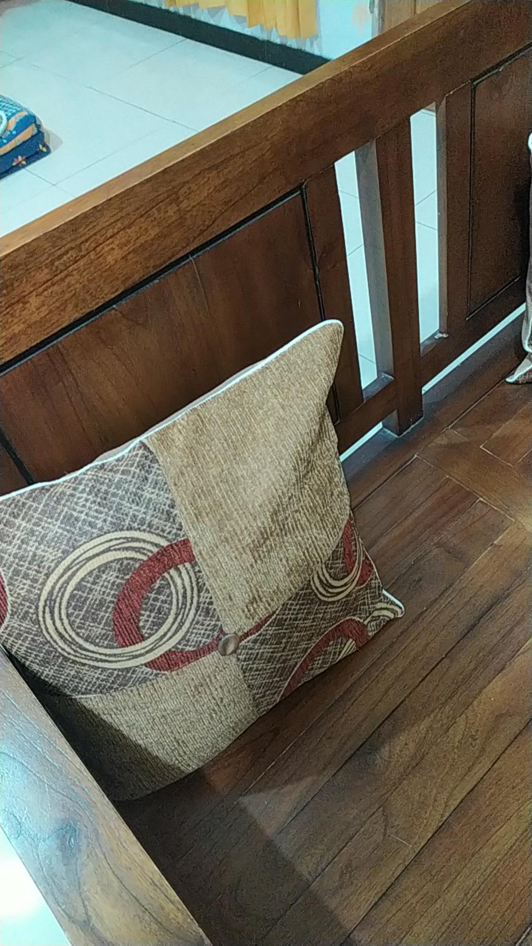 Raisha Collection Sarung Bantal Sofa Motif Bunga Cute Hargamurah