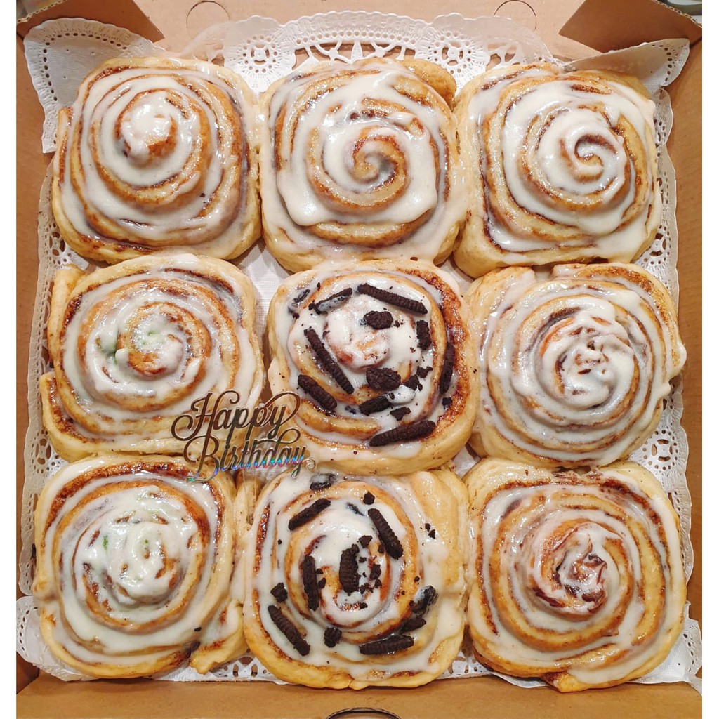 BINGKISAN CINNAMON ROLL BREAD HOME MADE ROTI PREMIUM BUTTER CREAM CHEESE MENTEGA KEJU HANTARAN GIFT