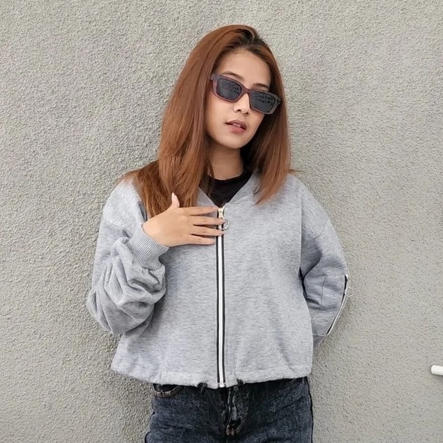 Milki Crop - Jaket Oversize Crop Wanita Kekinian