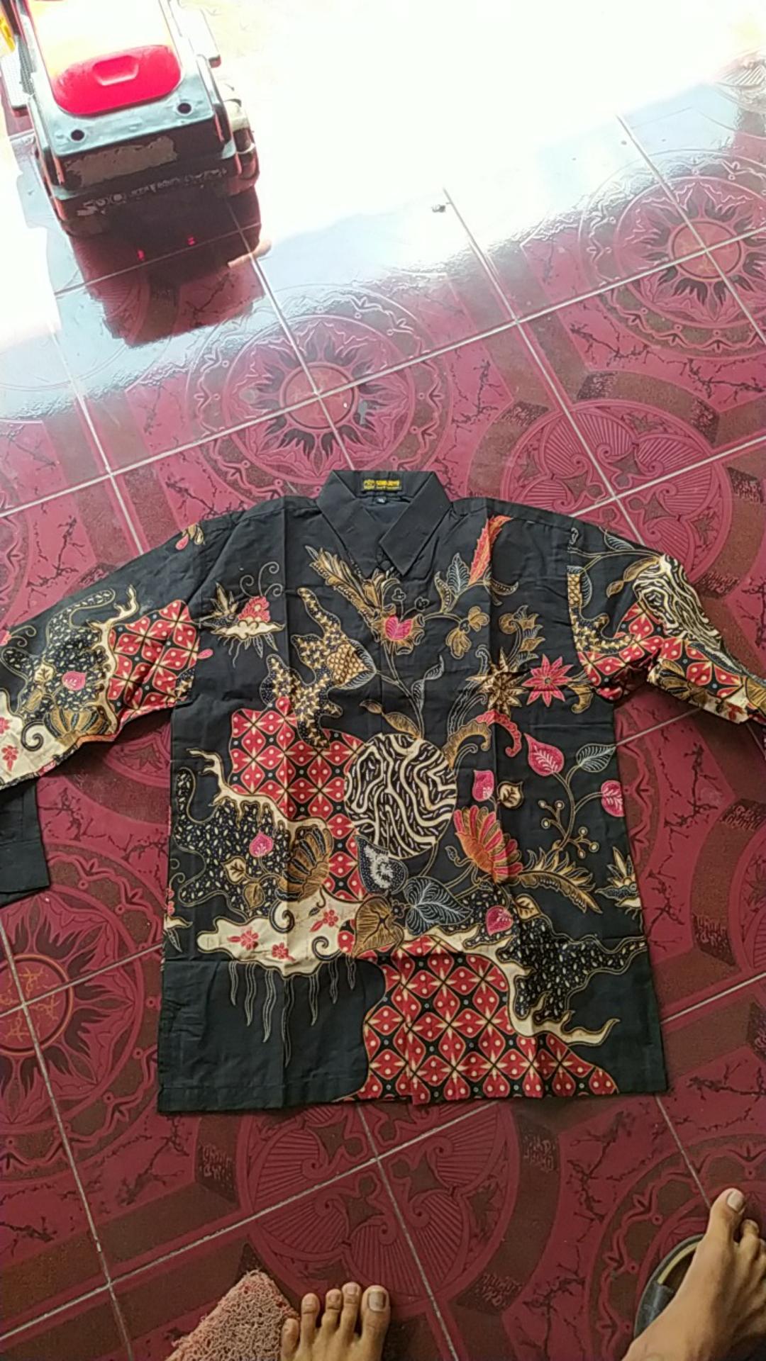 Gunung Sari Kemeja Batik Pria Lengan Panjang