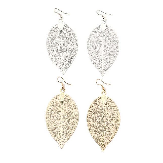 LRC  Anting Gantung Fashion Alloy Leaf Earrings D27967