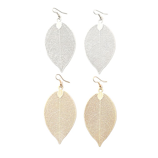 LRC  Anting Gantung Fashion Alloy Leaf Earrings D27967