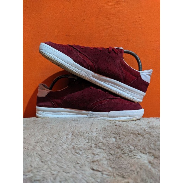 nb crt300
