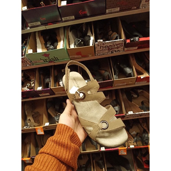 Sandal Comfort Plus Peggy by Payless Harga normal  304.000