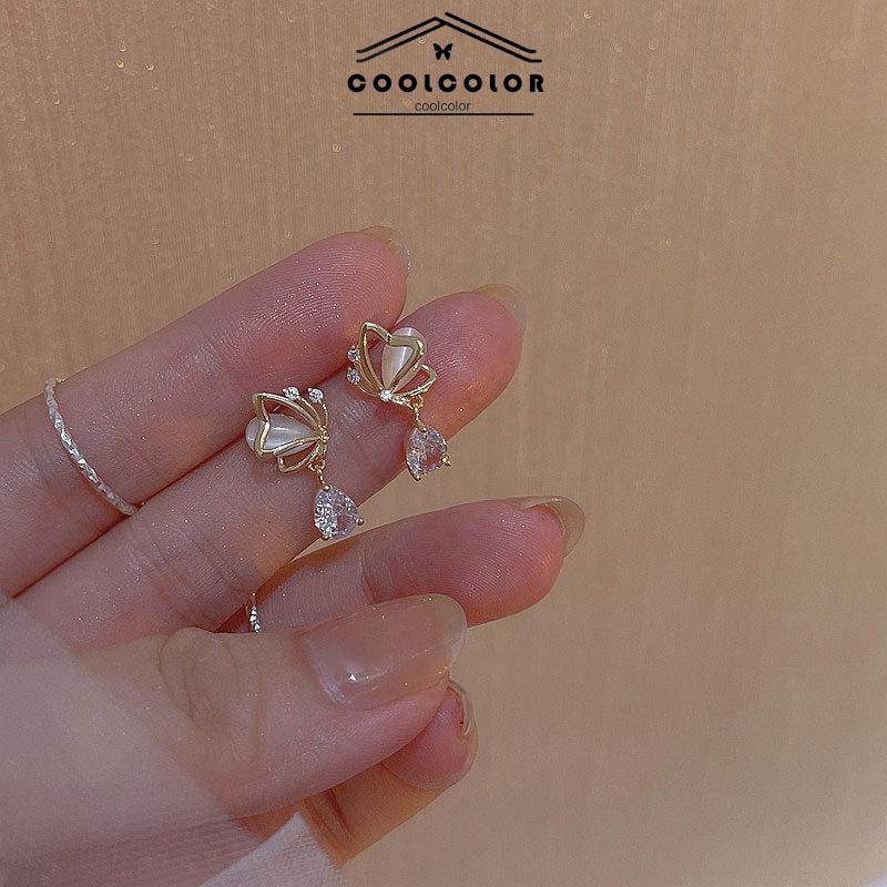 CODOpal Butterfly Love Water Drop Zircon Stud Earrings Desain Niche Wanita Temperamen Kelas Atas- cl