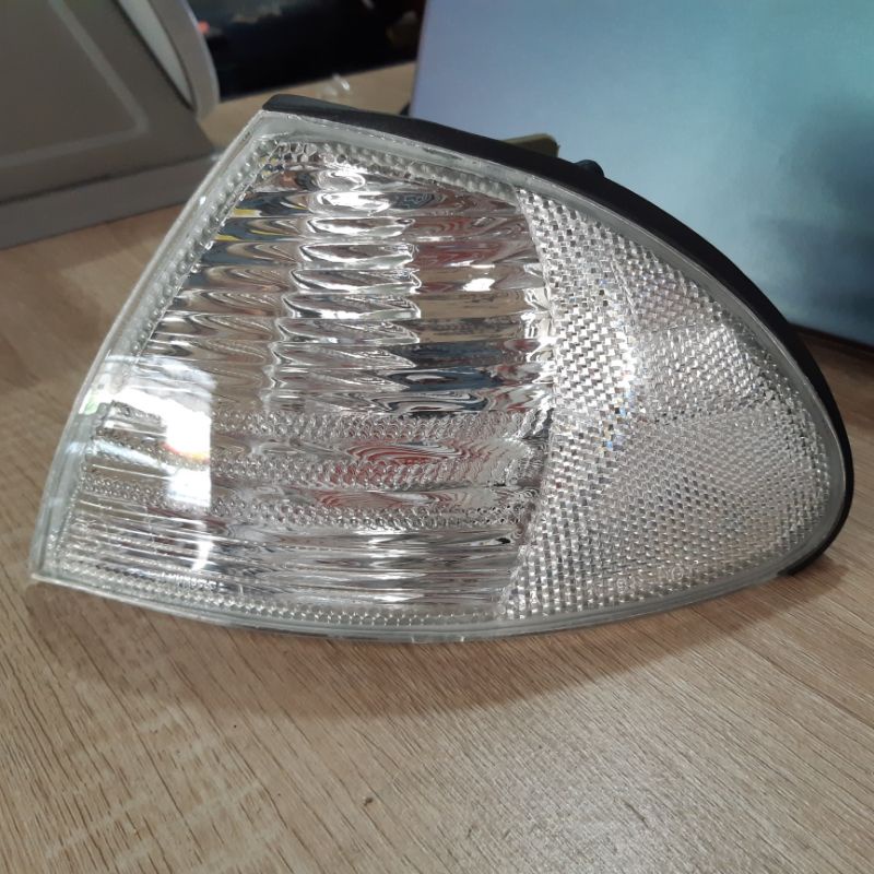 Lampu sen depan BMW E46 LH/RH