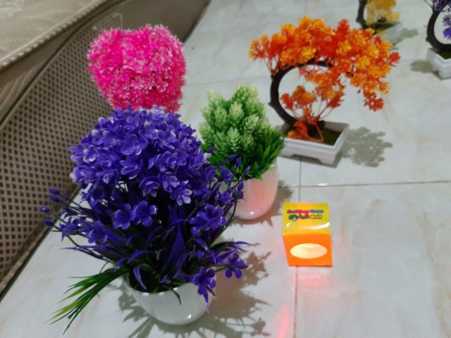 Boneka Per Lampu Led Emoji Goyang Lampu Led Karakter Pajangan Mobil Boneka Mobil