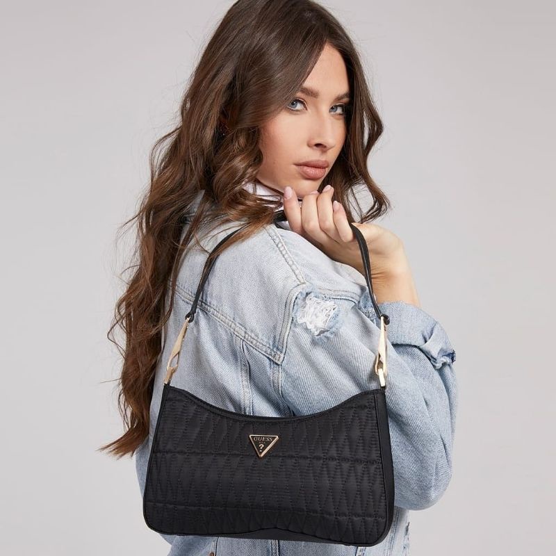 10.10 SALE | GUESSS Layla Shoulder Bag