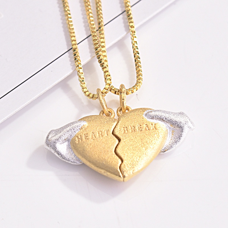 [Ready Stock]Fashion Personalized Love Necklace Creative Magnet Pendant