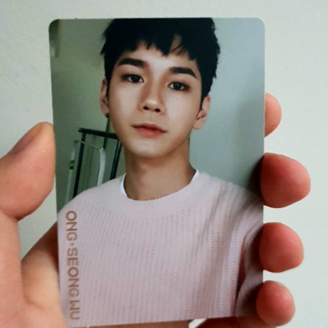 [AVAILABLE] Ong Seongwoo Photocard I.P.U Day Version