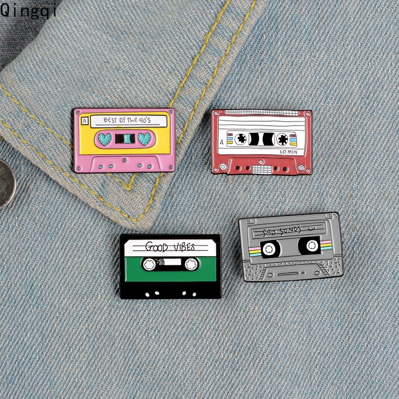 Bros Pin Enamel Bentuk Gramophone Gaya Retro Untuk Hadiah