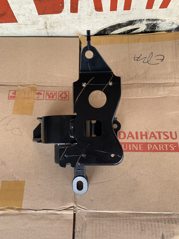 Engine mounting kiri automatic agya-ayla 1000cc