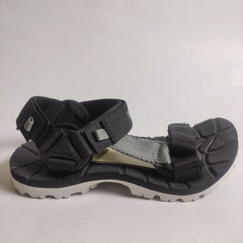 Sandal gunung Triglav Original dilan