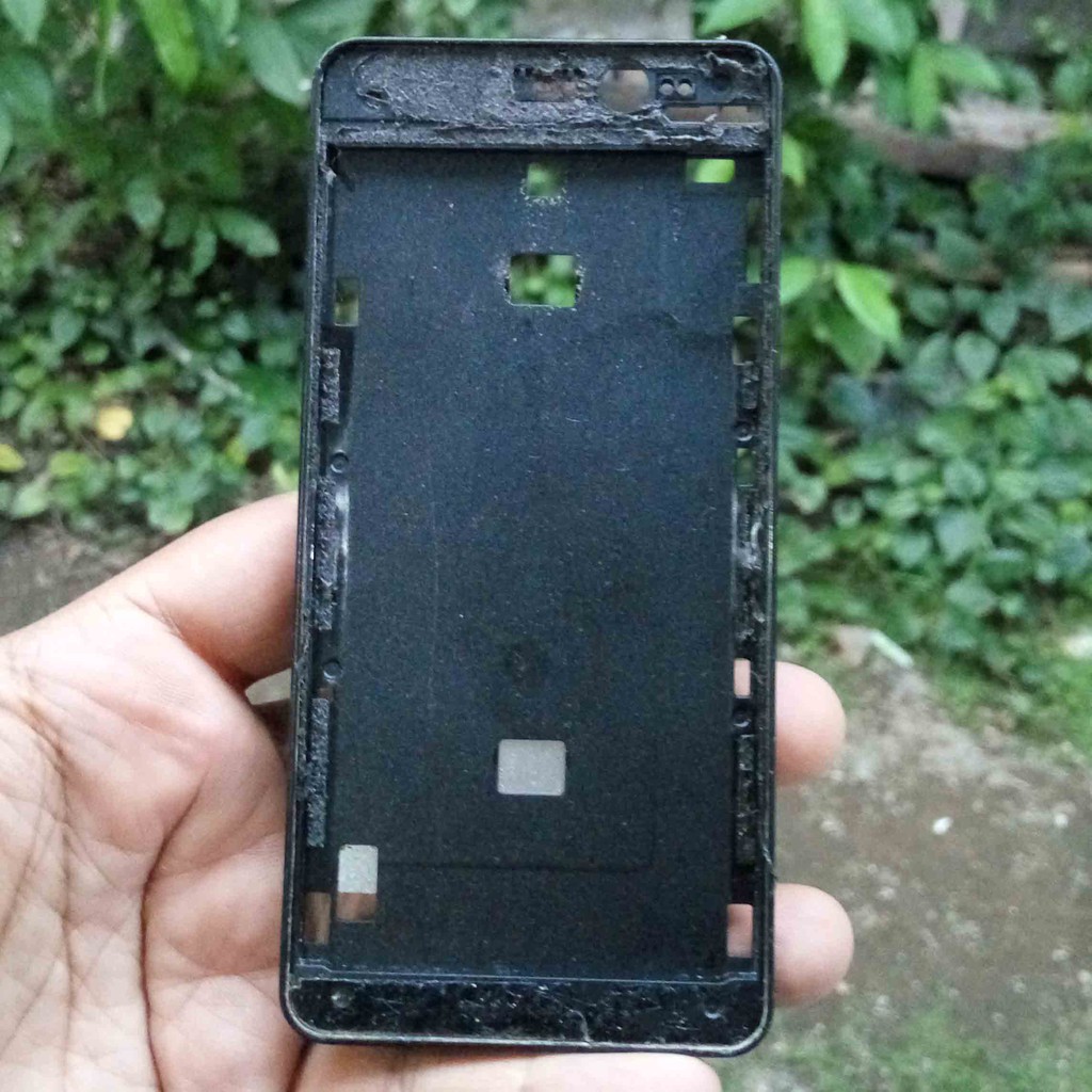 BezzeL Tulang Tatakan LCD Smartfren Andromax A A16C3H Original Ori Copotan Warna Hitam Blac