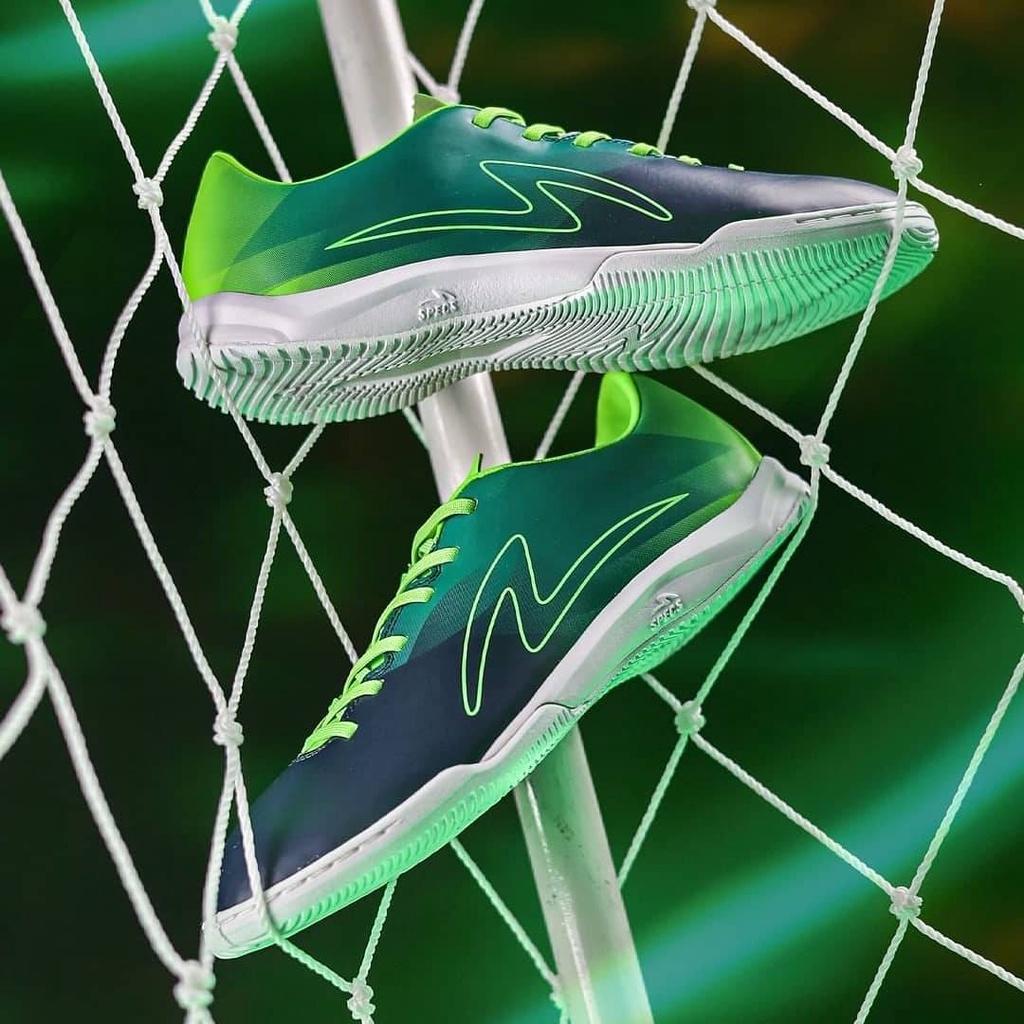 specs hypersonic green white  in sepatu futsal