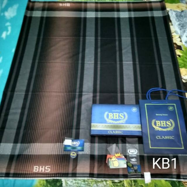Sarung BHS Classic KSB 
Tulisan BHS timbul