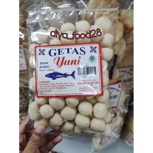 

GETAS YUNI - Oleh oleh khas LAMPUNG