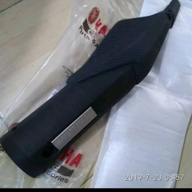 COVER TUTUP KNALPOT ASSY R15 V2 XABRE ORI YGP