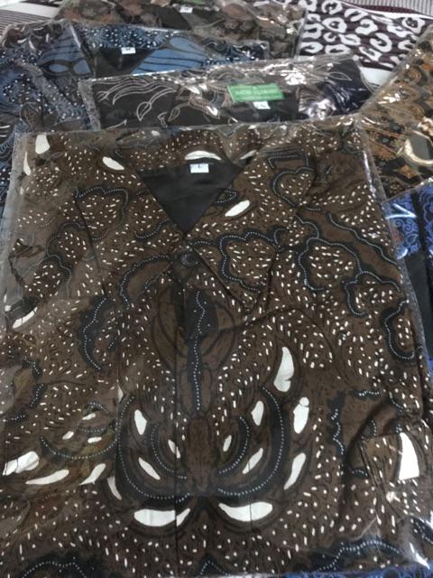 Batik Solo Brhamakerta Mewah Kemeja Pria Katun Halus Sragenan Full Furing