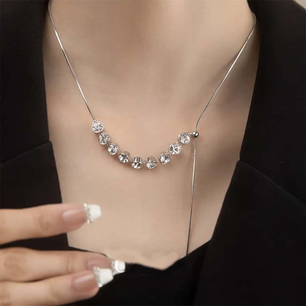 Mxbeauty Wanita Kalung Kepribadian Berlian Imitasi Mengkilap Tarik Rantai Choker Gaya Hip Hop Korea Necklace