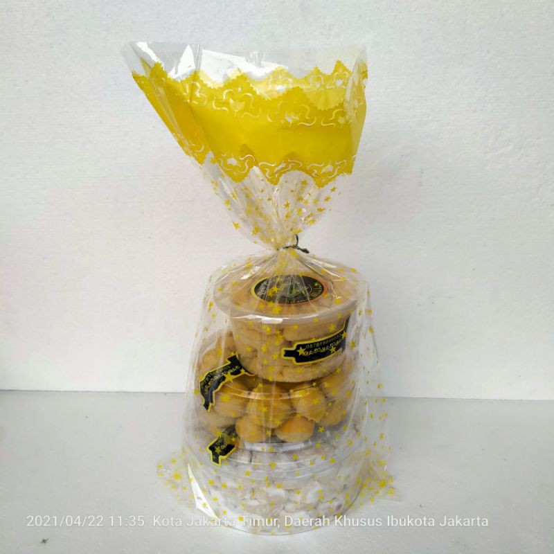 

paket parcel ,parcel nastar,parcel kastengel,parcel Putri salju,harga 120000,3 toples,isi 1280gr