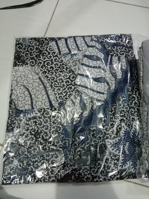 [real Pic] Batik Couple Yulia Kebaya Batik Modern Batik Couple Sarimbit Brokat Brukat - Bs142