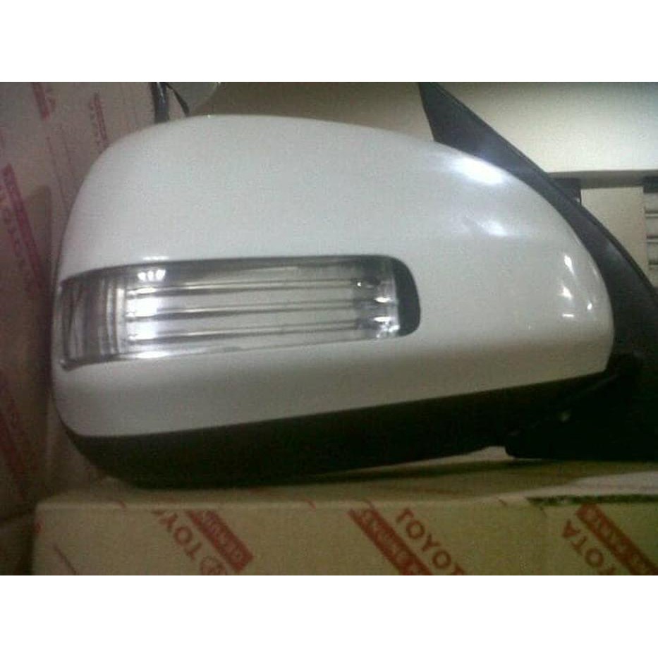 *Otomotif* sepasang kaca spion mobil daihatsu luxio grand max grandmax original