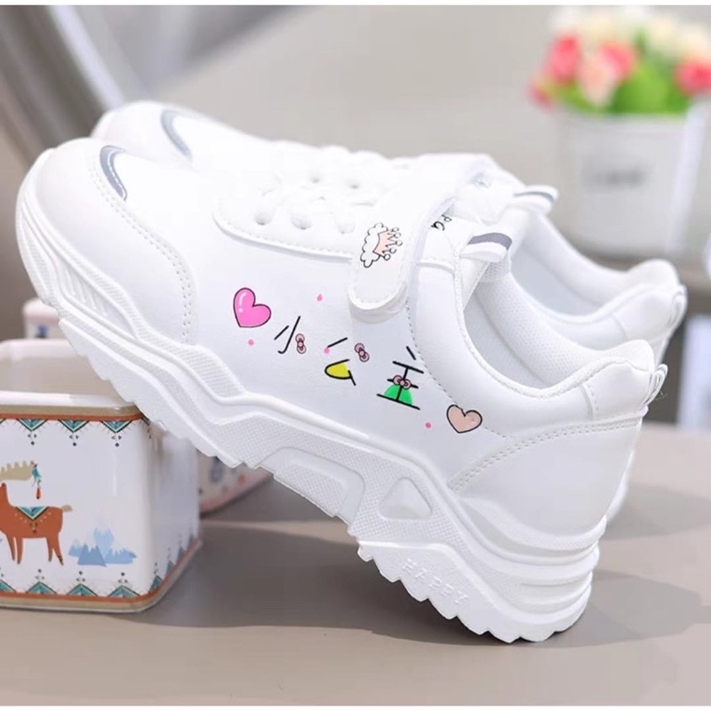 sepatu sneaker anak perempuan Jepang