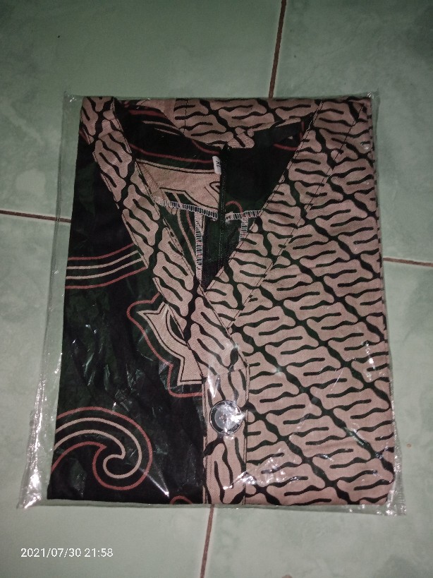 Crop Top Etnik Atasan Batik Wanita Modern