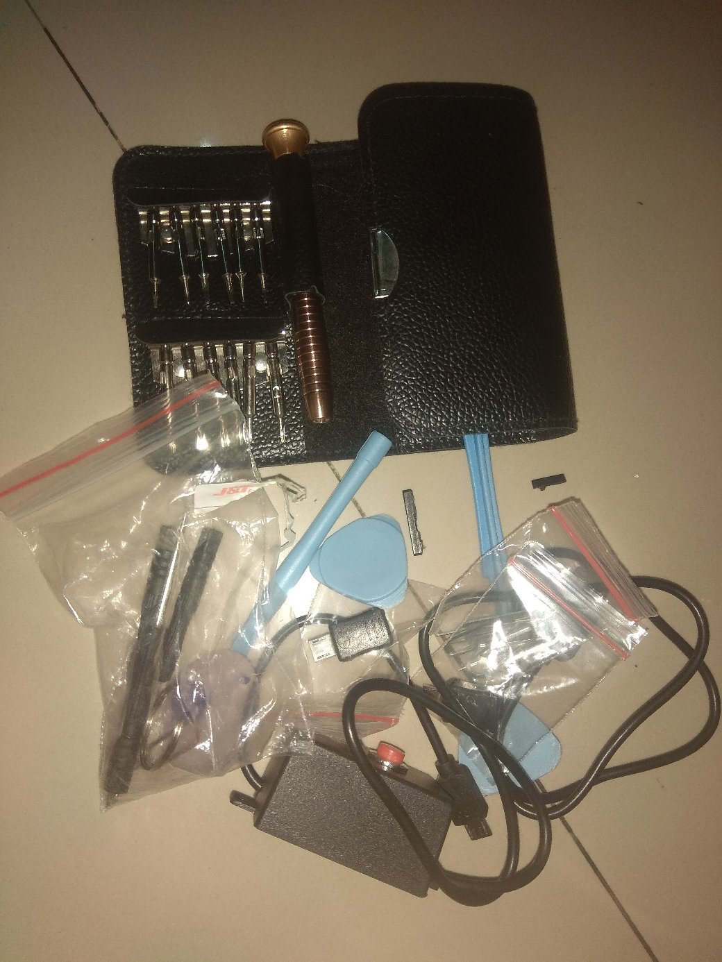 Jarum Tusuk Pembuka Slot Kartu Sim Smartphone