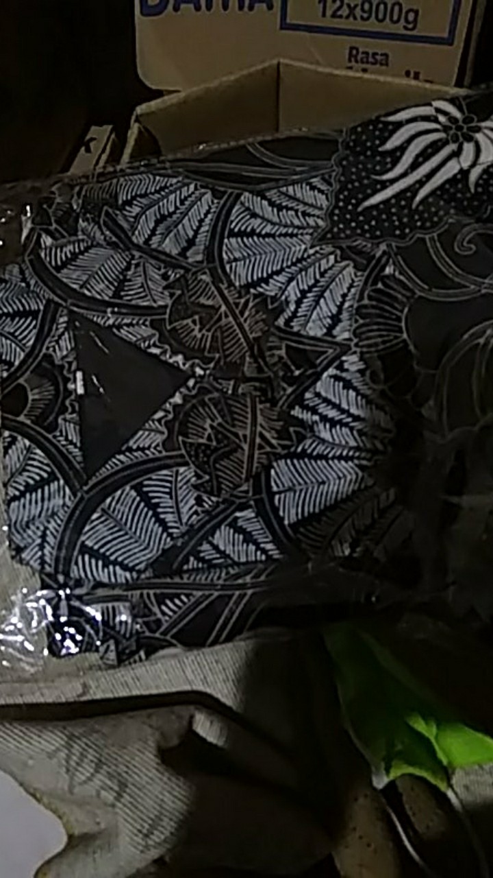 Batik Solo Kertosono Biru Pendek Kemeja Pria Katun Halus Sragenan Full Furing