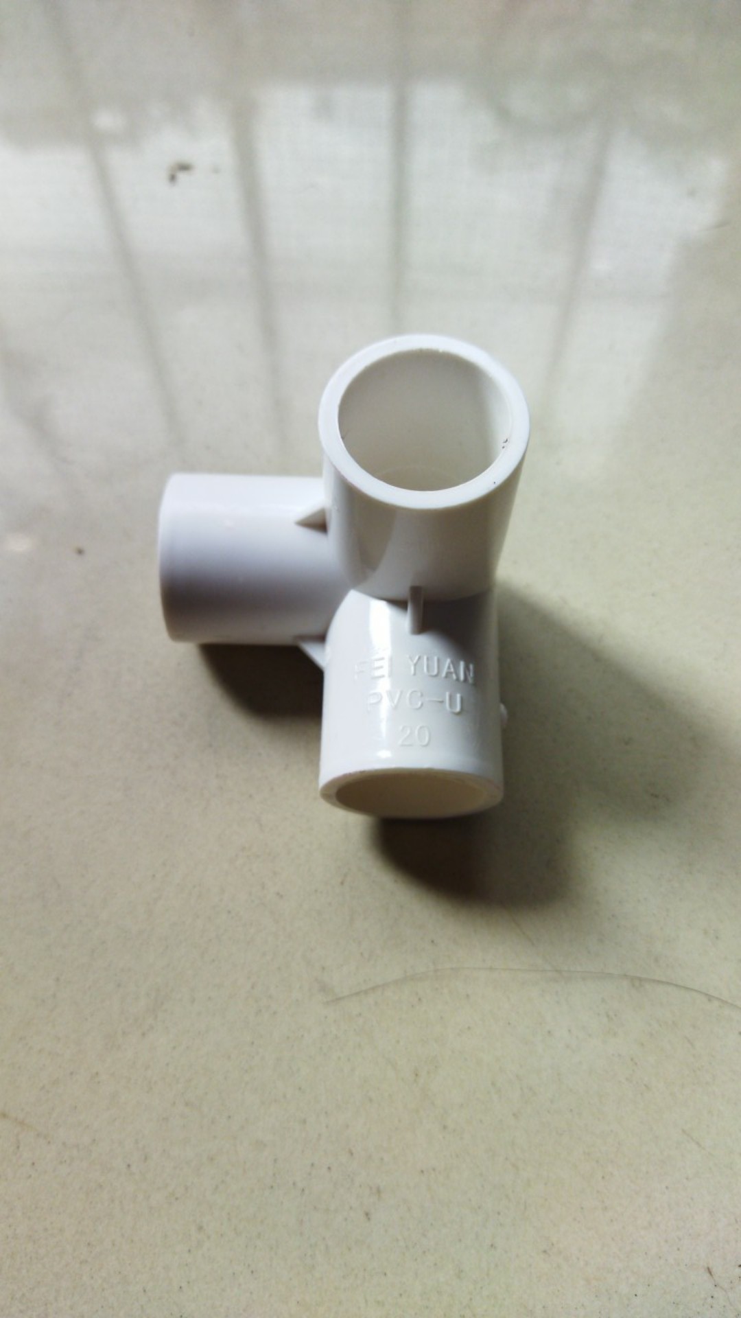 1pc Konektor Pipa Pvc 3 Arah/4 Arah Ukuran Id 20/25/32mm Untuk Od 20/25/32mm