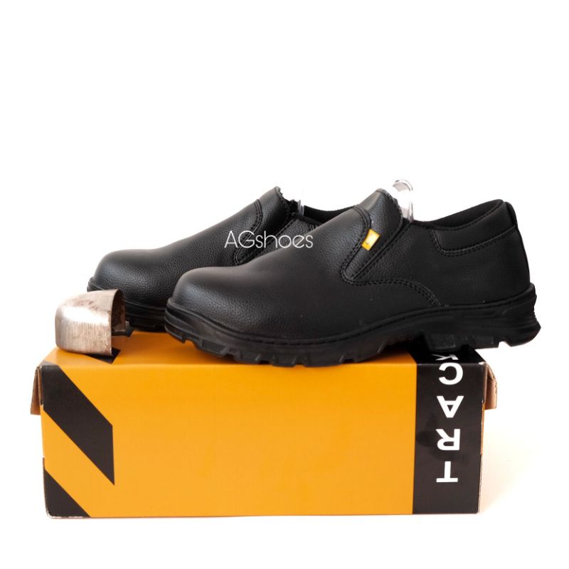 Sepatu Safety Slip On Bahan Kulit Ujung Besi Anti Slip &amp; Bonus Kaos Kaki