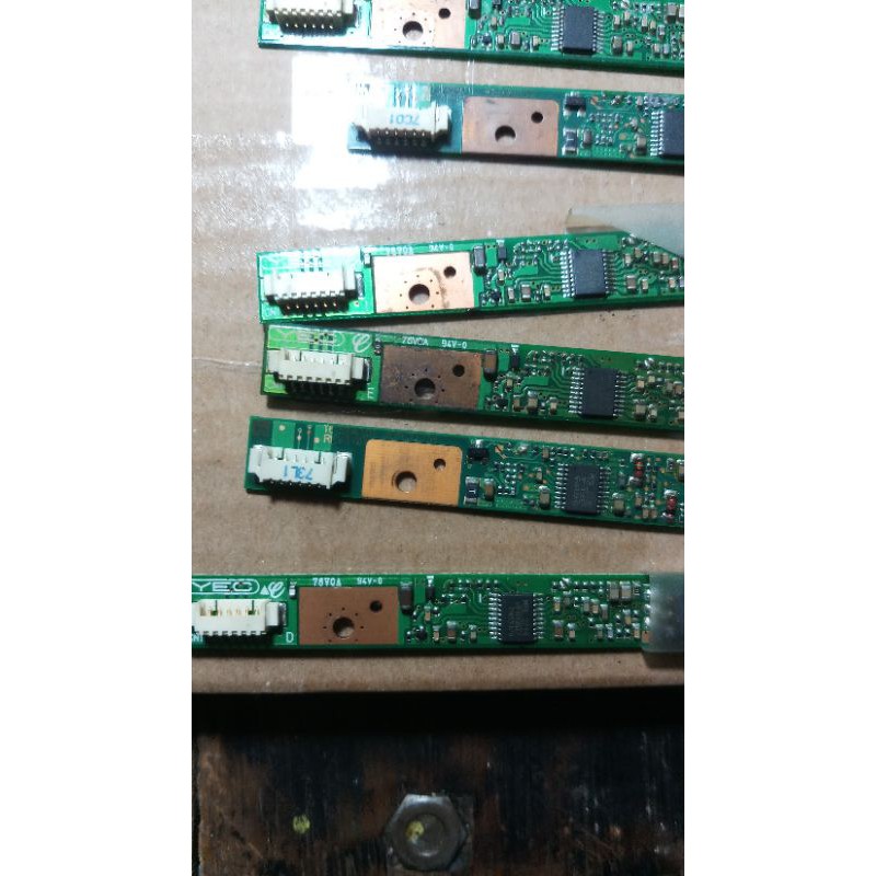inverter lcd laptop compaq v3000