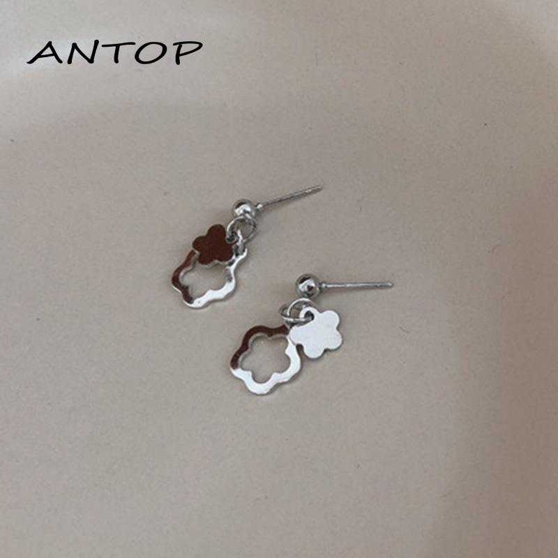 Anting Klip Bentuk Bunga Kecil Model Hollow Out