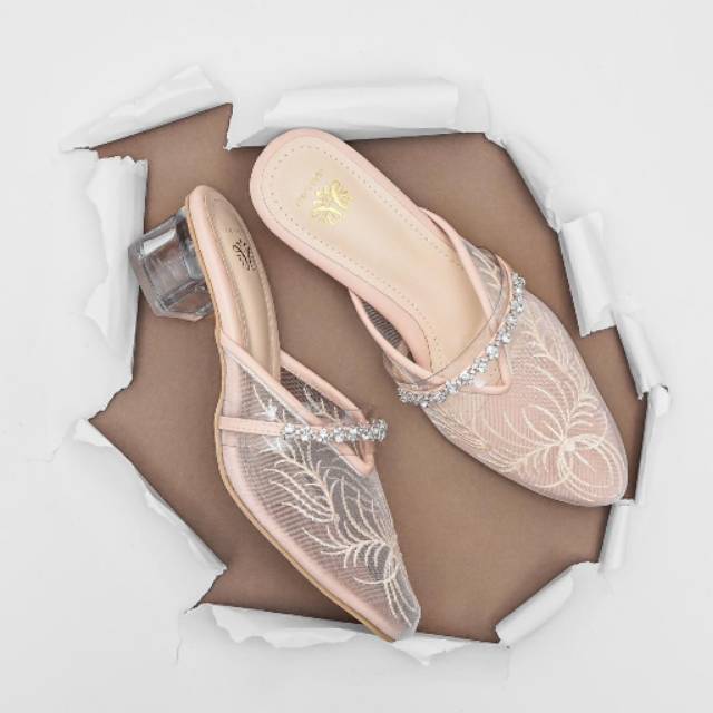 Irish heels local id