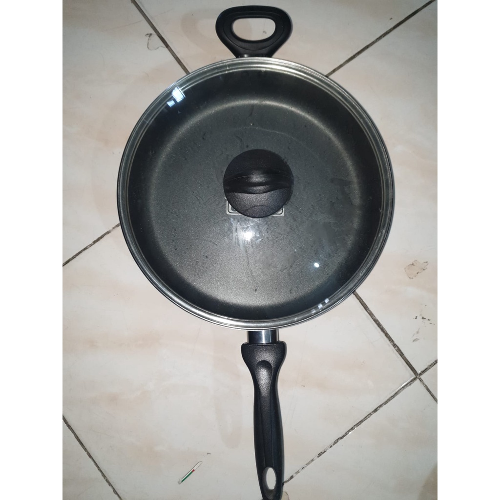 Fry pan, panci, wajan penggorengan teflon 30 cm QUANTUM